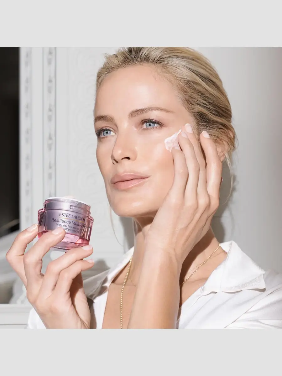 Estée Lauder Women's Resilience Multi-Effect Tri-Peptide Face & Neck Cream Moisturizer SPF 15 | Thumbnail 5 Estée Lauder Women's Resilience Multi-Effect Tri-Peptide Face & Neck Cream Moisturizer SPF 15 | Thumbnail 5