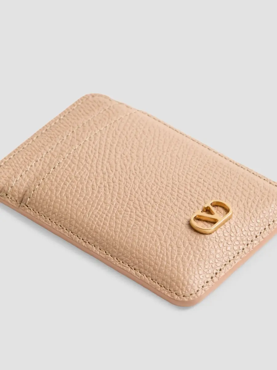 Valentino Women's Magnetic Cardholder in Grainy Calfskin - Beige | Thumbnail 3 Valentino Women's Magnetic Cardholder in Grainy Calfskin - Beige | Thumbnail 3