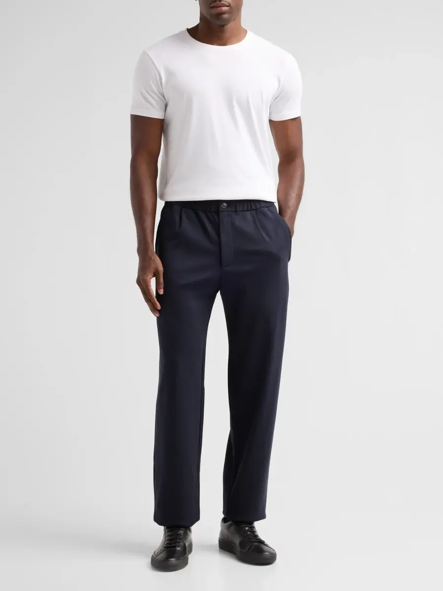 Emporio Armani Men's Pleated Straight Pants | Thumbnail 2