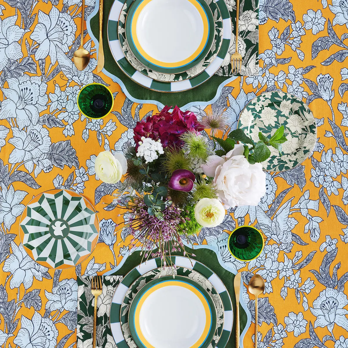 La Double J Soup And Dinner Plates Set | Thumbnail 5 La Double J Soup And Dinner Plates Set | Thumbnail 5