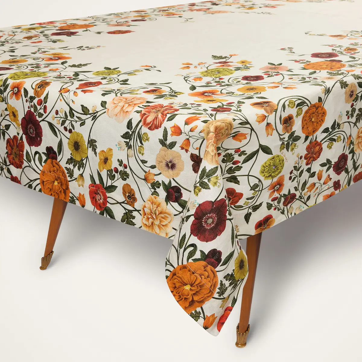 La Double J Large Tablecloth | Thumbnail 4 La Double J Large Tablecloth | Thumbnail 4