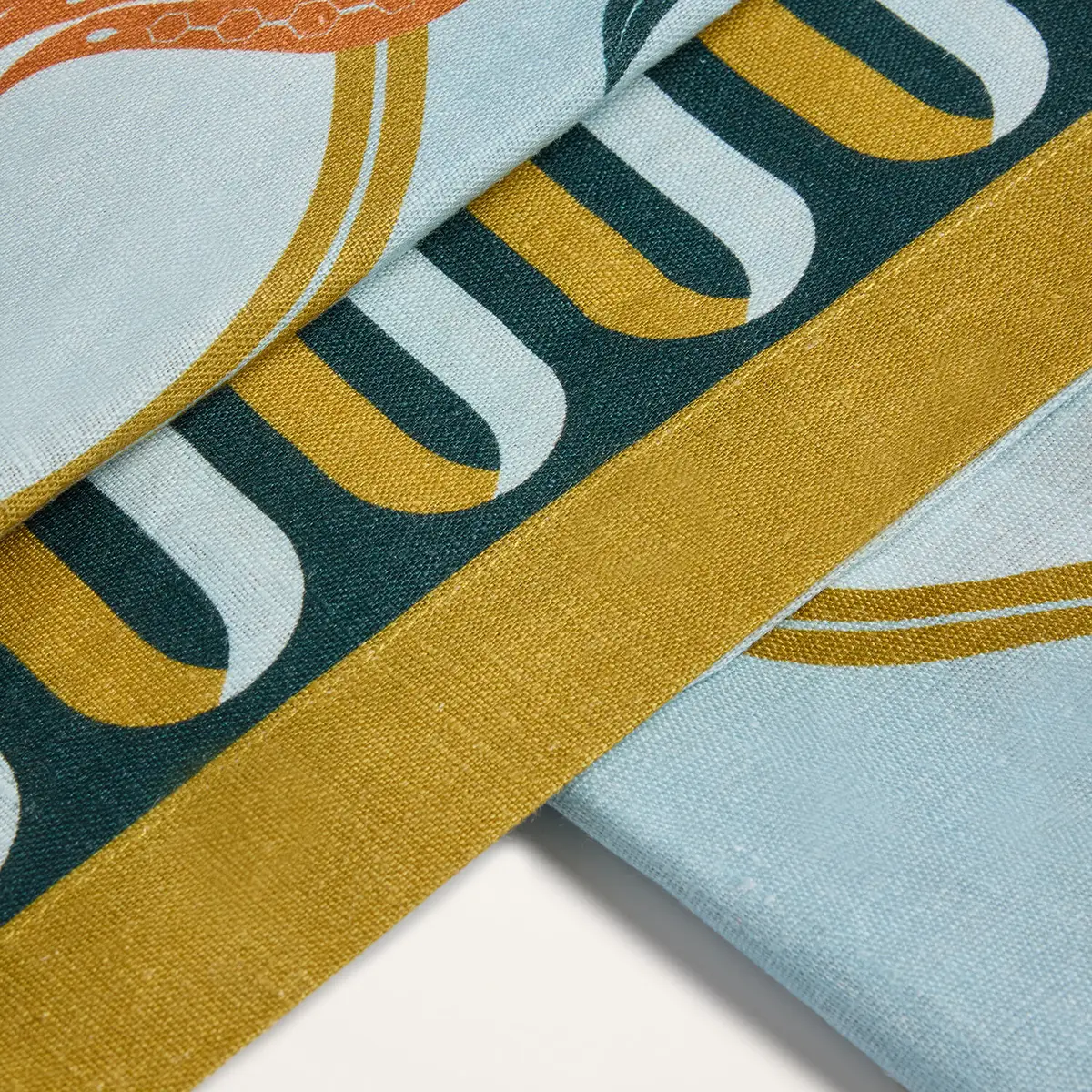 La Double J Large Tablecloth | Thumbnail 3 La Double J Large Tablecloth | Thumbnail 3