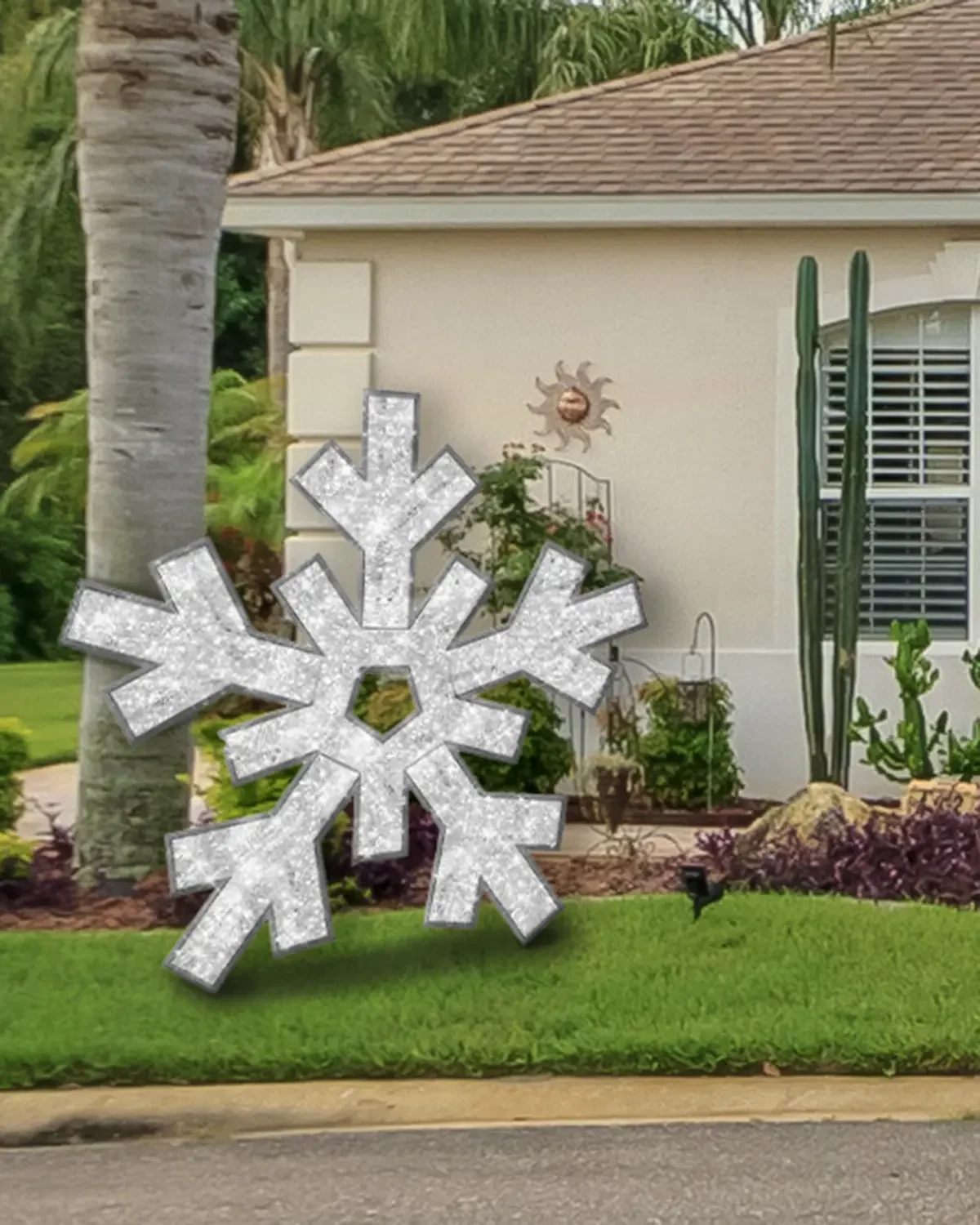 Barcana 2D Medium Silver Snowflake LED Outdoor Decoration