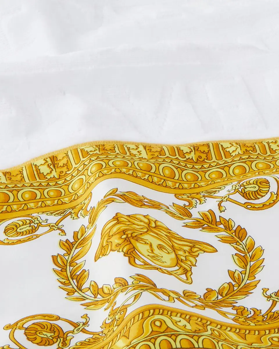 Versace Barocco 5-Piece Towel Set | Thumbnail 3 Versace Barocco 5-Piece Towel Set | Thumbnail 3