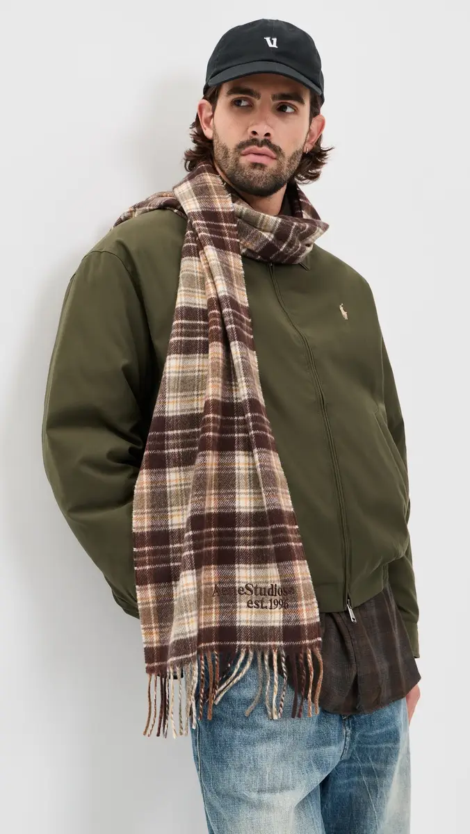 Acne Studios Canada Cashmere Check Scarf | Thumbnail 4 Acne Studios Canada Cashmere Check Scarf | Thumbnail 4