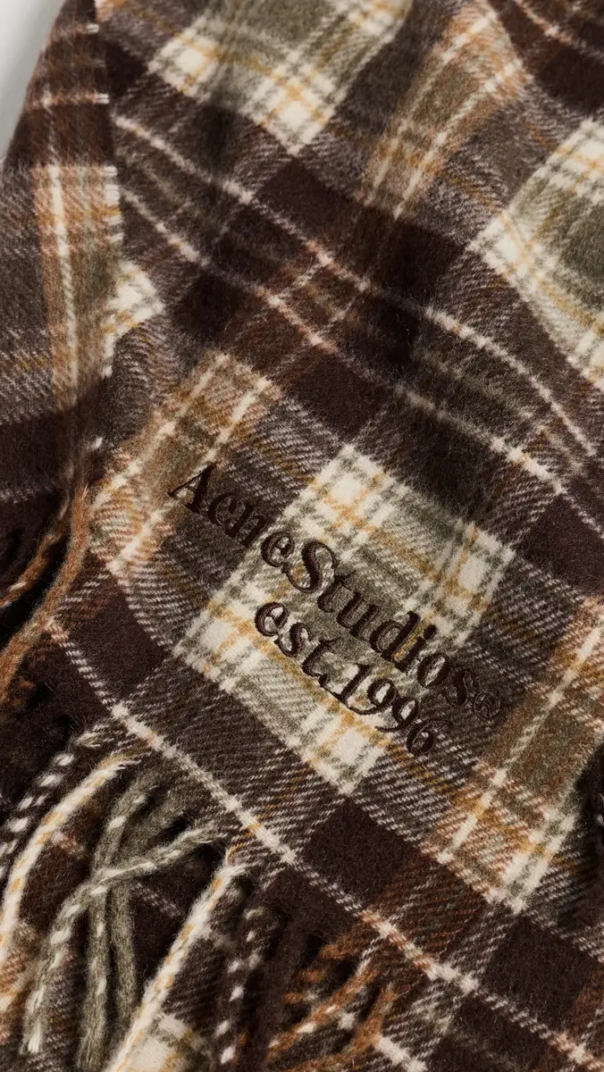 Acne Studios Canada Cashmere Check Scarf | Thumbnail 5 Acne Studios Canada Cashmere Check Scarf | Thumbnail 5