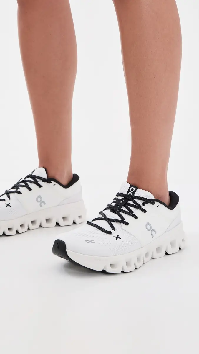 ON Cloud X 5 Sneakers | Thumbnail 3 ON Cloud X 5 Sneakers | Thumbnail 3