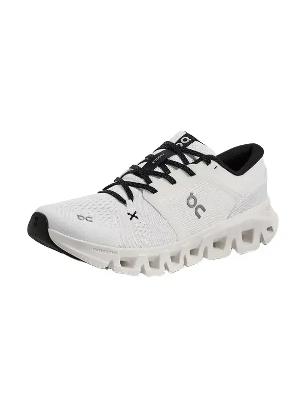 Cloud X 5 Sneakers