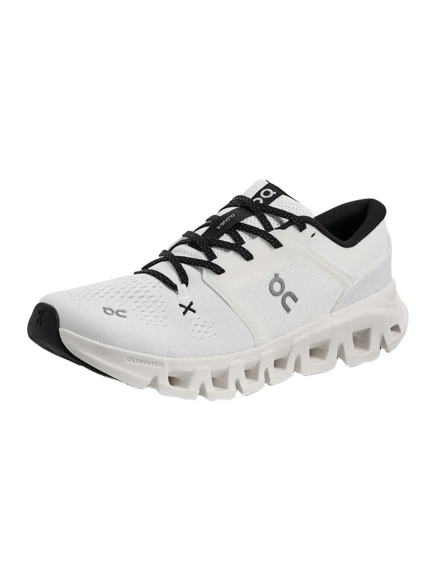 ON Cloud X 5 Sneakers