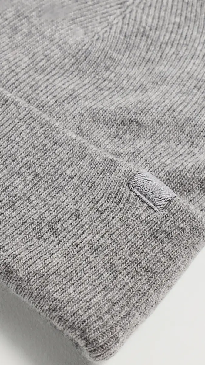 Faherty Essential Beanie | Thumbnail 3 Faherty Essential Beanie | Thumbnail 3