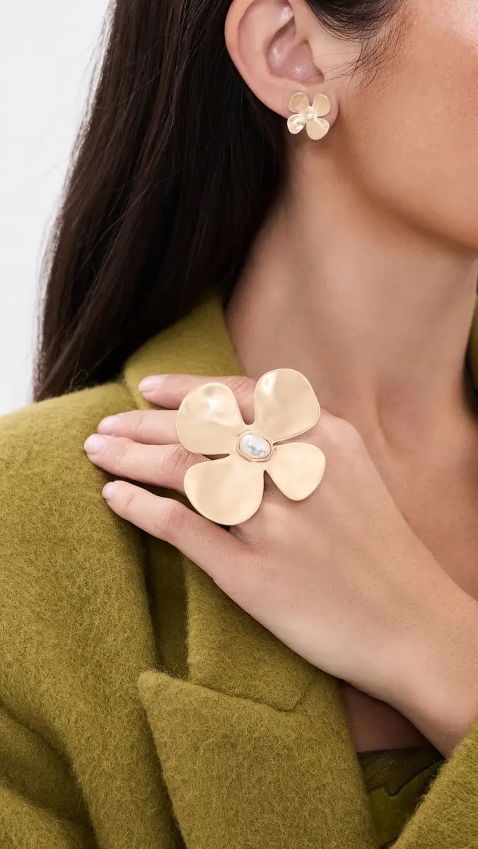 Cult Gaia Lucky Ring | Thumbnail 3