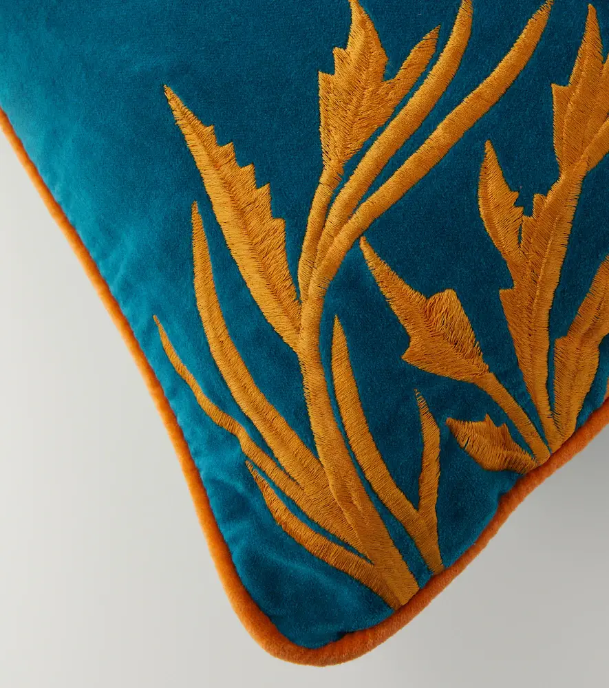LES OTTOMANS Starfish embroidered cushion | Thumbnail 4