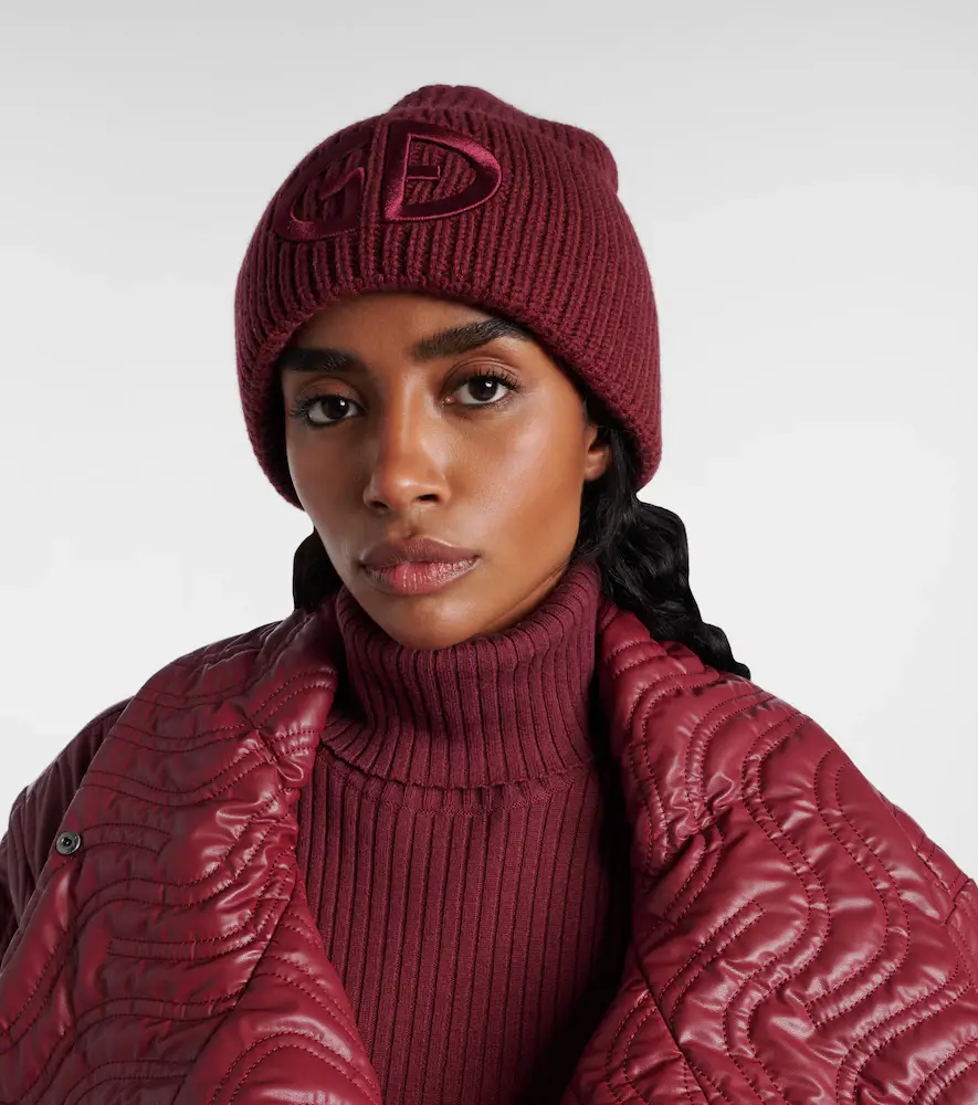 Goldbergh Valerie logo ribbed-knit beanie | Thumbnail 2 Goldbergh Valerie logo ribbed-knit beanie | Thumbnail 2
