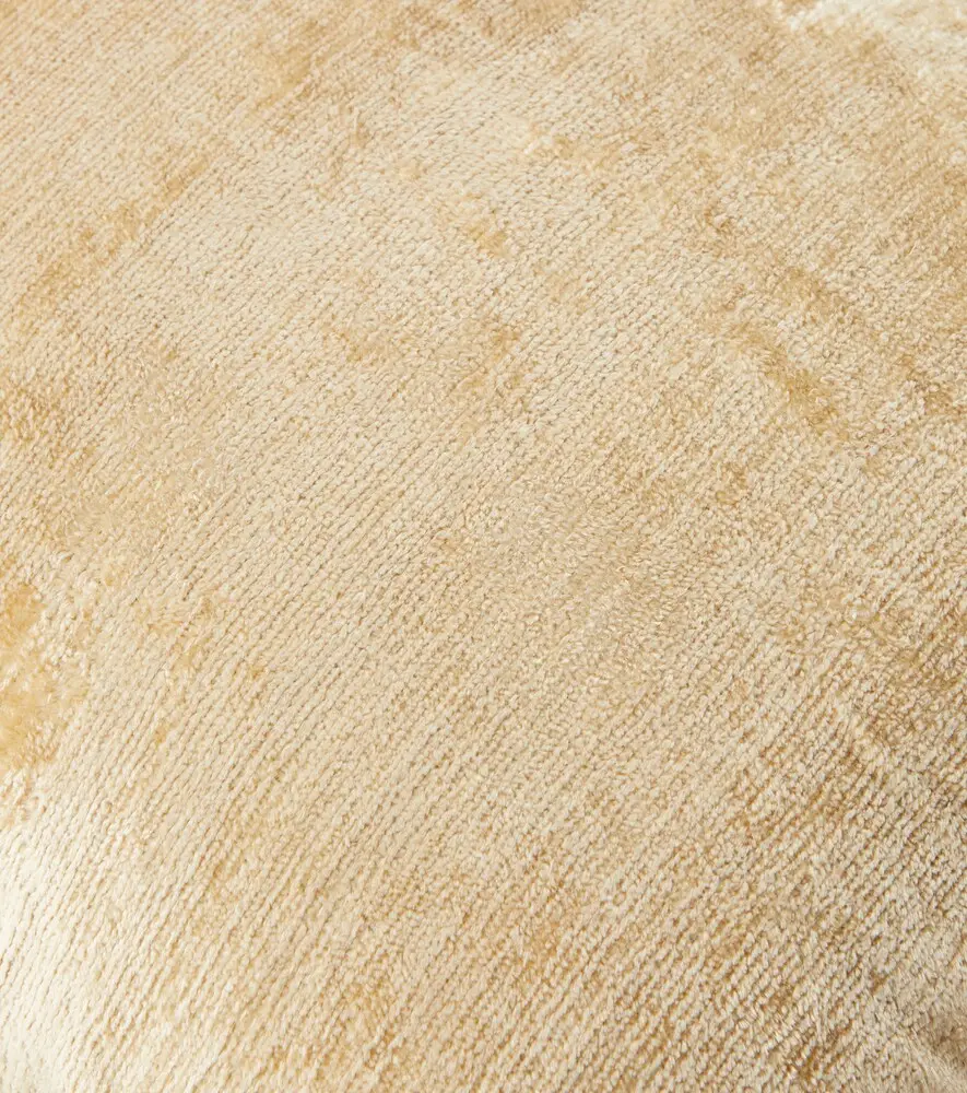 LES OTTOMANS Silk velvet cushion | Thumbnail 3