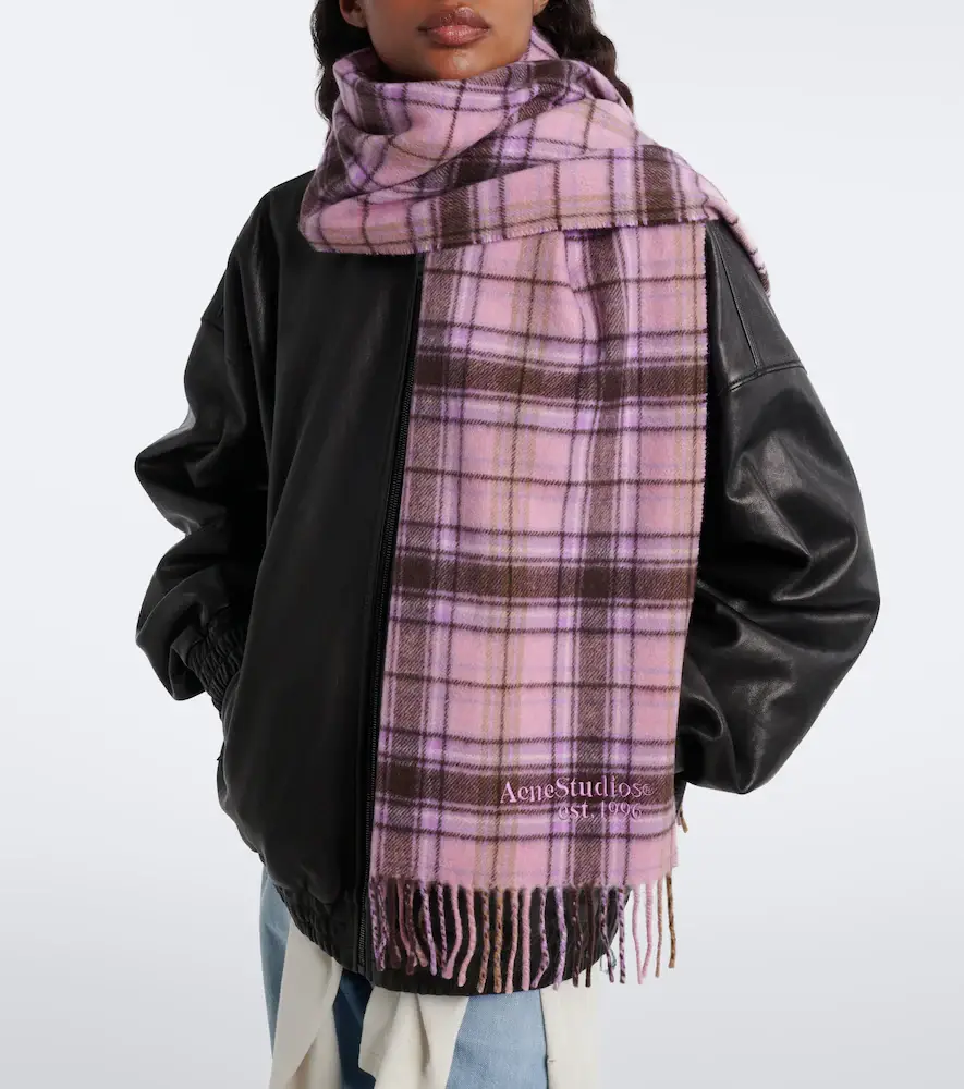 Acne Studios Plaid cashmere and wool scarf | Thumbnail 4 Acne Studios Plaid cashmere and wool scarf | Thumbnail 4