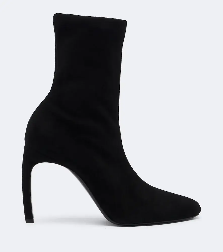 Victoria Beckham Harlow suede ankle boots | Thumbnail 4 Victoria Beckham Harlow suede ankle boots | Thumbnail 4