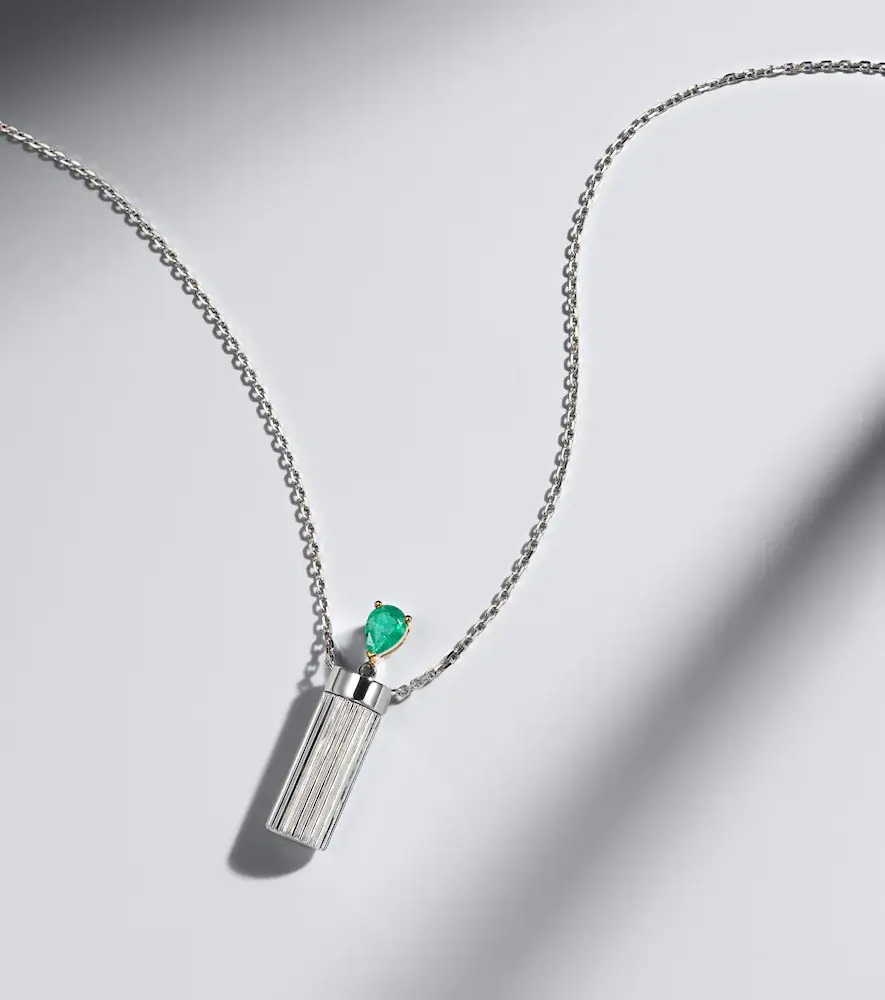 Yvonne Léon Yvonne Léon Petit Vase Berlingot and Bouchon 9kt white gold pendant necklace with emerald and diamond | Thumbnail 7