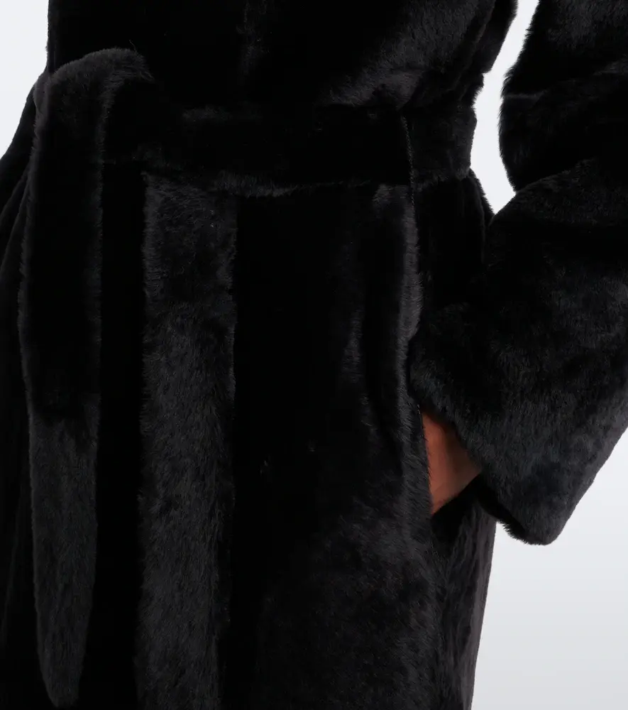 Yves Salomon Reversible shearling and leather coat | Thumbnail 4 Yves Salomon Reversible shearling and leather coat | Thumbnail 4