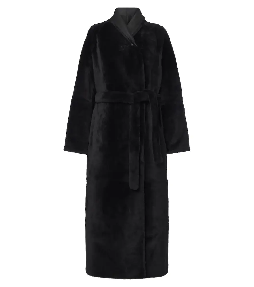 Reversible shearling and leather coat Reversible shearling and leather coat