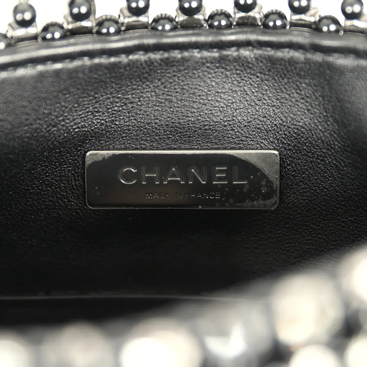 Chanel Chanel Medium Beaded Evening Bag Strass, Pearl, Black Leather Ruthenium Hardware | Thumbnail 8 Chanel Chanel Medium Beaded Evening Bag Strass, Pearl, Black Leather Ruthenium Hardware | Thumbnail 8