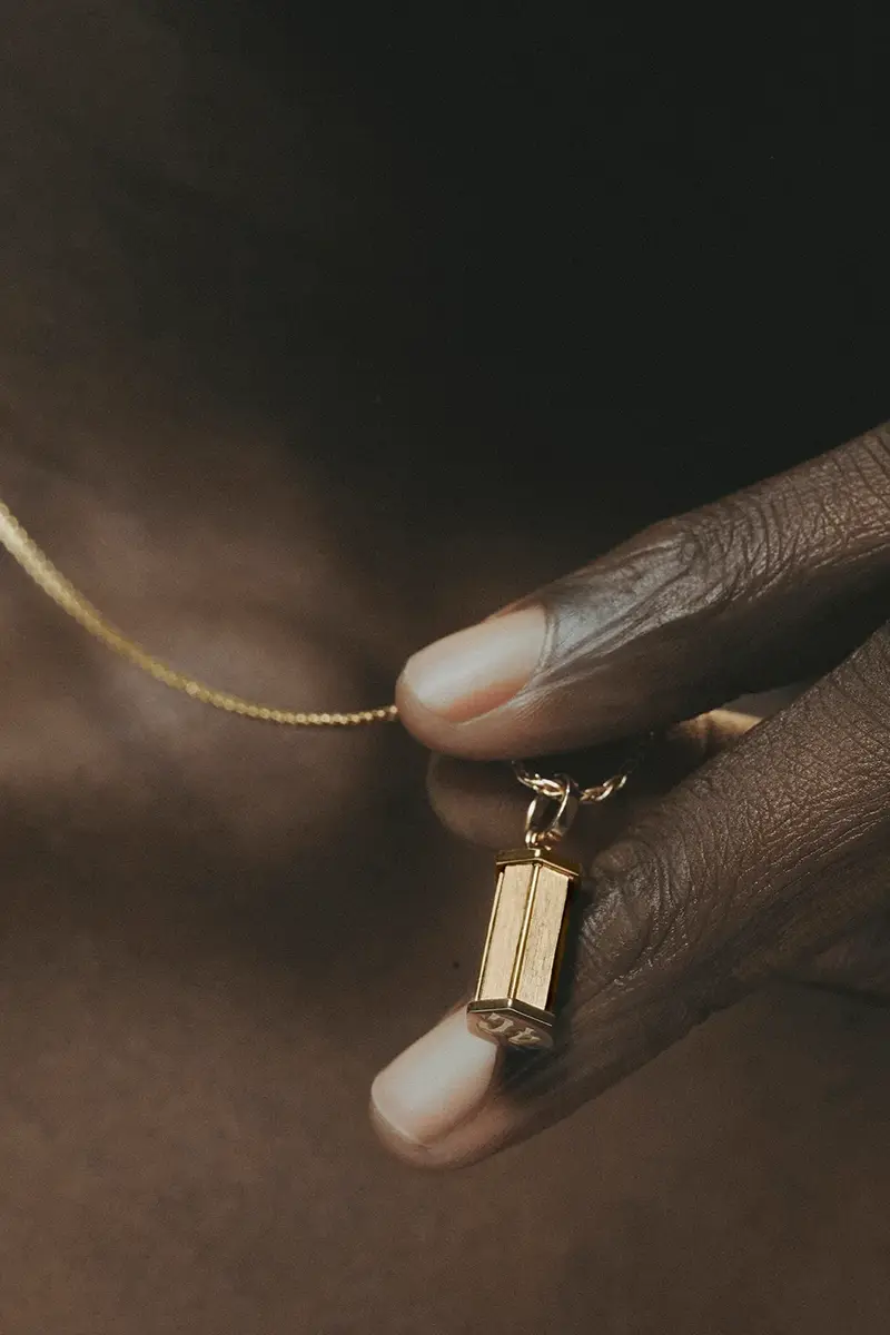 Marie Lichtenberg Micro Weight Pendant | Thumbnail 3