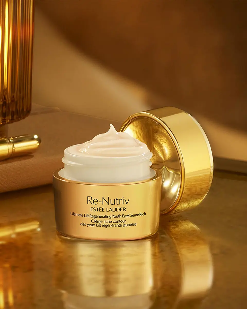 Estée Lauder Re-Nutriv Ultimate Lift Regenerating Youth Anti-Aging Rich Eye | Thumbnail 3