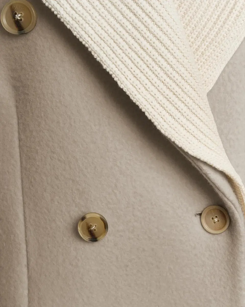 Malo Virgin Wool-Blend Double-Breasted Coat | Thumbnail 4 Malo Virgin Wool-Blend Double-Breasted Coat | Thumbnail 4