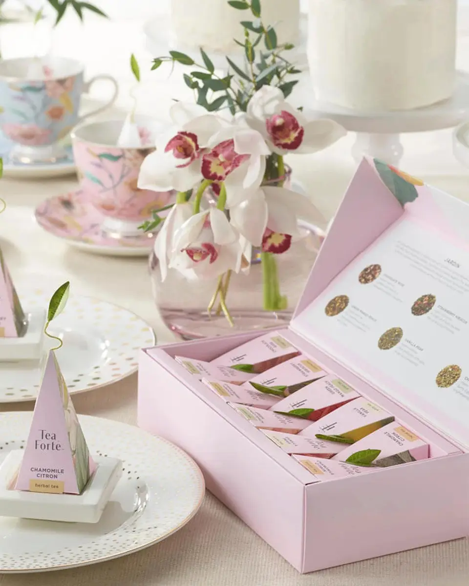 Tea Forte x The New York Botanical Garden Jardin Petite Presentation Box | Thumbnail 3 Tea Forte x The New York Botanical Garden Jardin Petite Presentation Box | Thumbnail 3