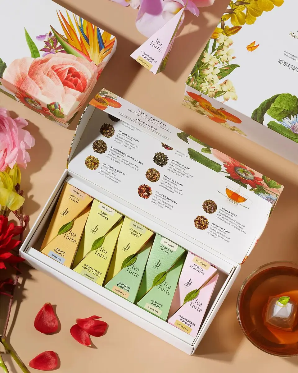 Tea Forte x The New York Botanical Garden Jubilee Presentation Box | Thumbnail 3 Tea Forte x The New York Botanical Garden Jubilee Presentation Box | Thumbnail 3