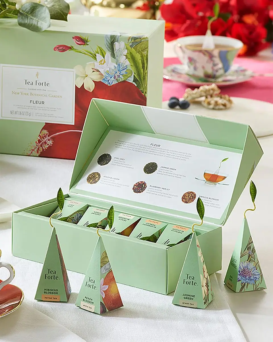 Tea Forte x The New York Botanical Garden Fleur Petite Presentation Box | Thumbnail 3 Tea Forte x The New York Botanical Garden Fleur Petite Presentation Box | Thumbnail 3