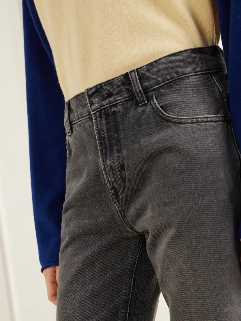 Guest In Residence Weekender Mid-rise Straight-leg Jeans | Thumbnail 5 Guest In Residence Weekender Mid-rise Straight-leg Jeans | Thumbnail 5