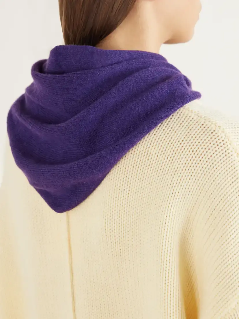Johnstons of Elgin Reel Cashmere Scarf | Thumbnail 4 Johnstons of Elgin Reel Cashmere Scarf | Thumbnail 4