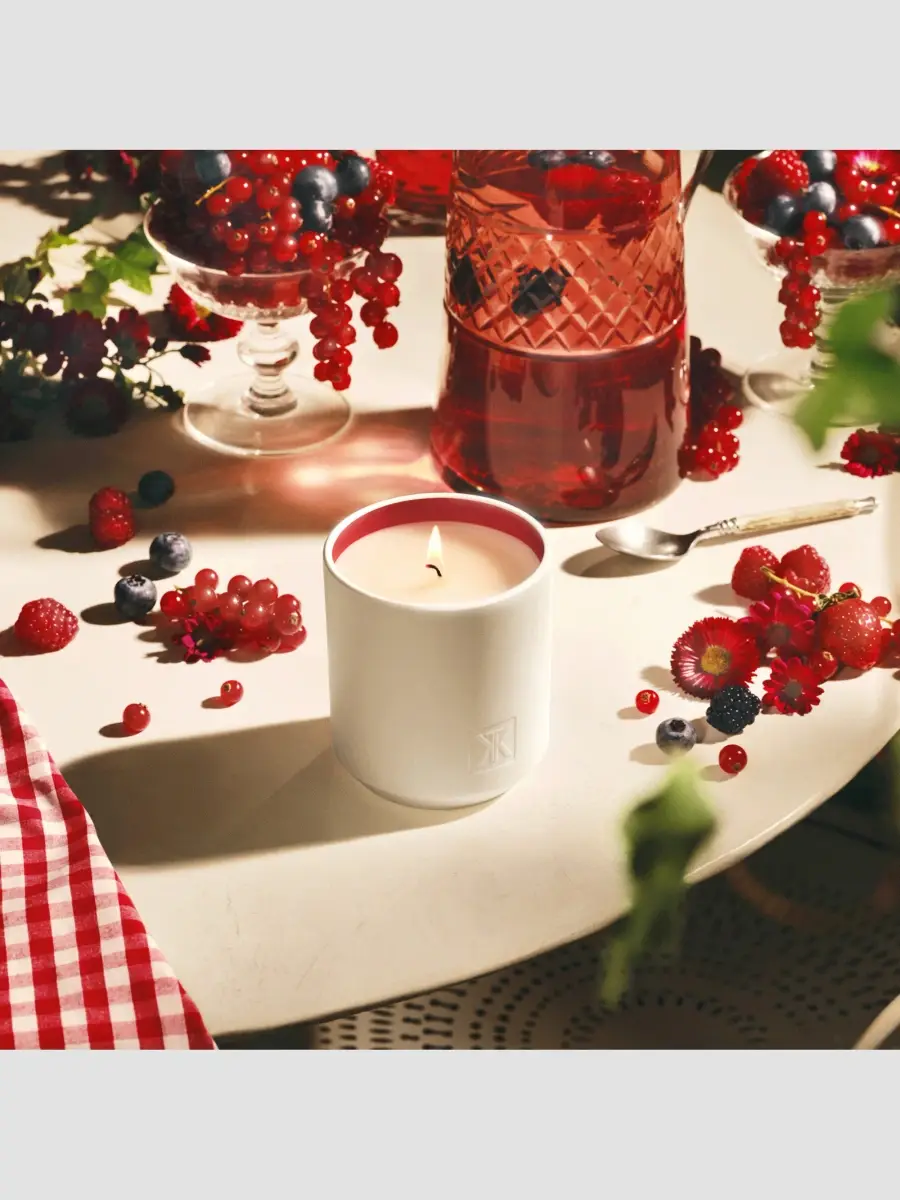 Maison Francis Kurkdjian Rue des Groseilliers Scented Candle | Thumbnail 3 Maison Francis Kurkdjian Rue des Groseilliers Scented Candle | Thumbnail 3