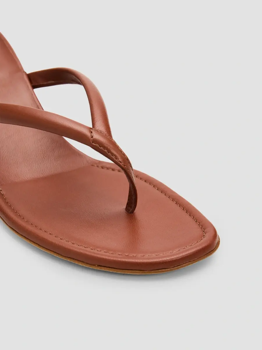 Manolo Blahnik Women's Paterno 50MM Leather Thong Sandals | Thumbnail 3
