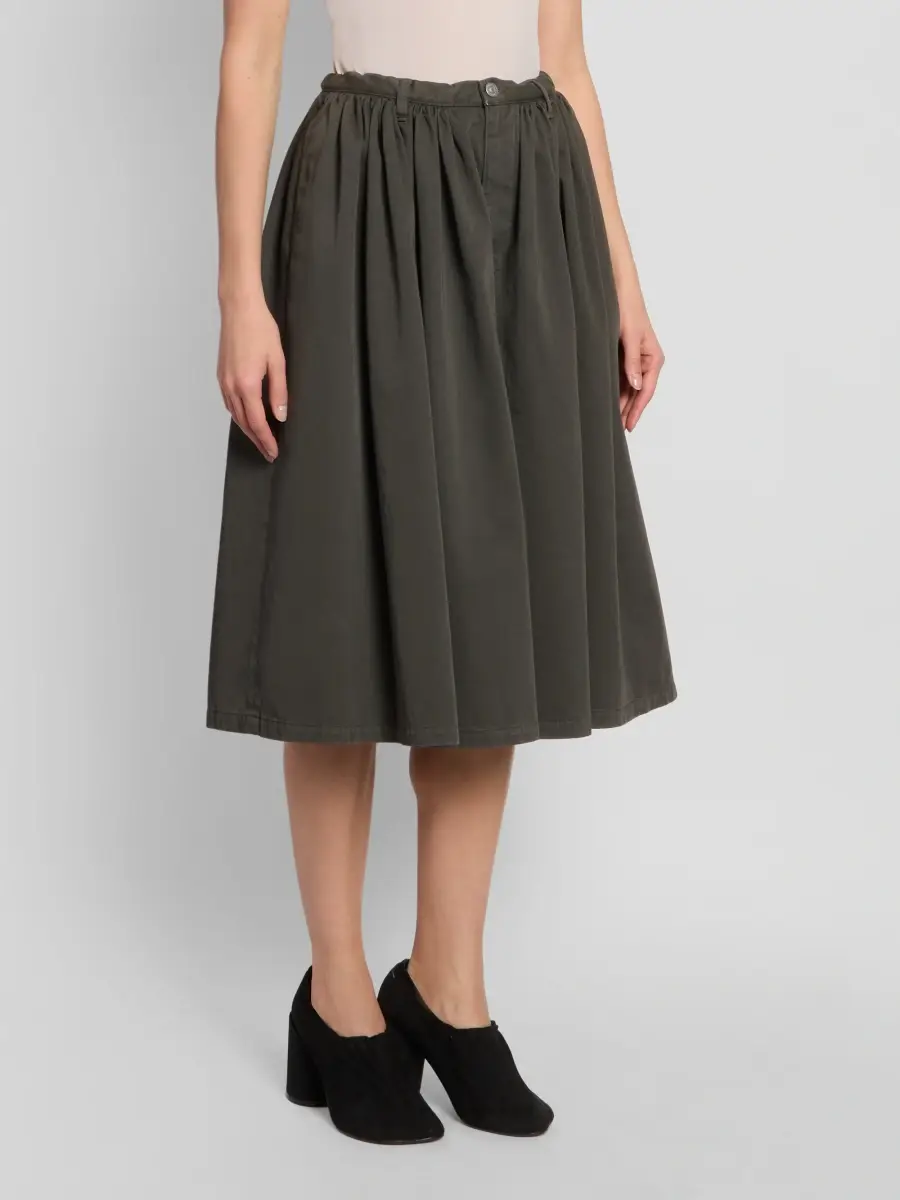 MM6 Maison Martin Margiela Women's Pleated Cotton Shorts | Thumbnail 4 MM6 Maison Martin Margiela Women's Pleated Cotton Shorts | Thumbnail 4