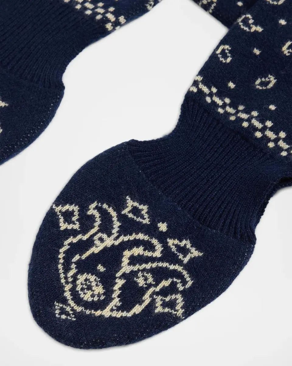 Guest In Residence Bandana Bowtie Wool-Cashmere Scarf | Thumbnail 4 Guest In Residence Bandana Bowtie Wool-Cashmere Scarf | Thumbnail 4