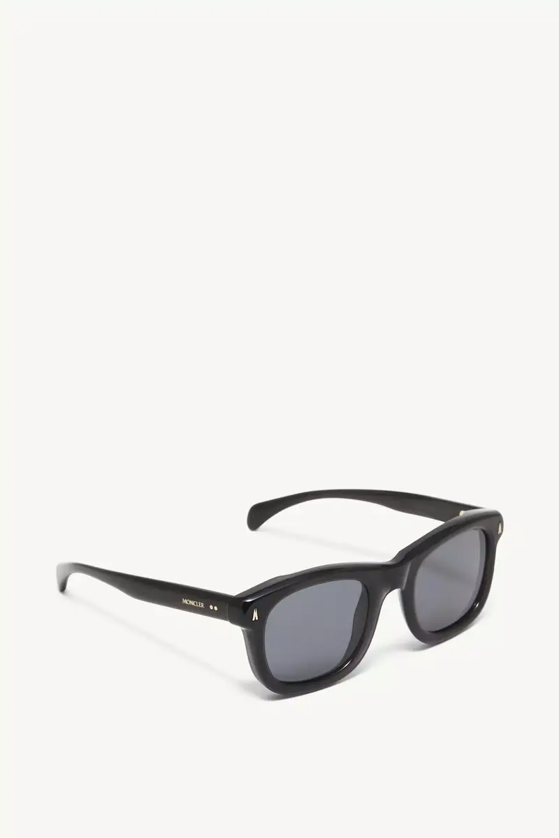 Moncler Lunettes Noirr Squared Sunglasses | Thumbnail 6 Moncler Lunettes Noirr Squared Sunglasses | Thumbnail 6