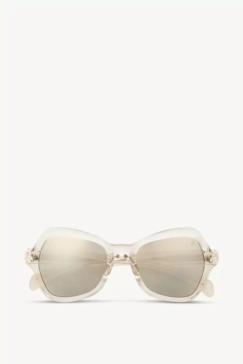 Moncler Lunettes Elizia Butterfly Sunglasses | Thumbnail 2 Moncler Lunettes Elizia Butterfly Sunglasses | Thumbnail 2