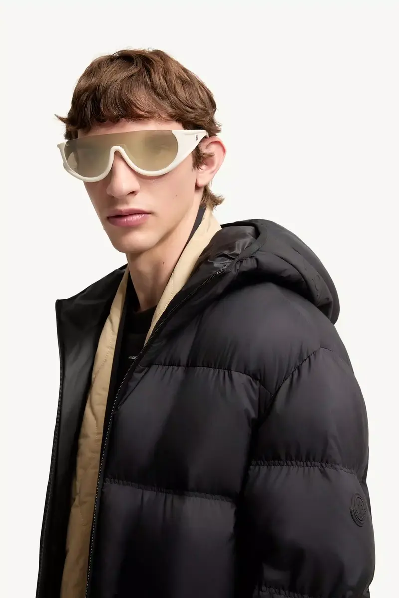 Moncler Lunettes Pulser Wraparound Sunglasses | Thumbnail 4 Moncler Lunettes Pulser Wraparound Sunglasses | Thumbnail 4