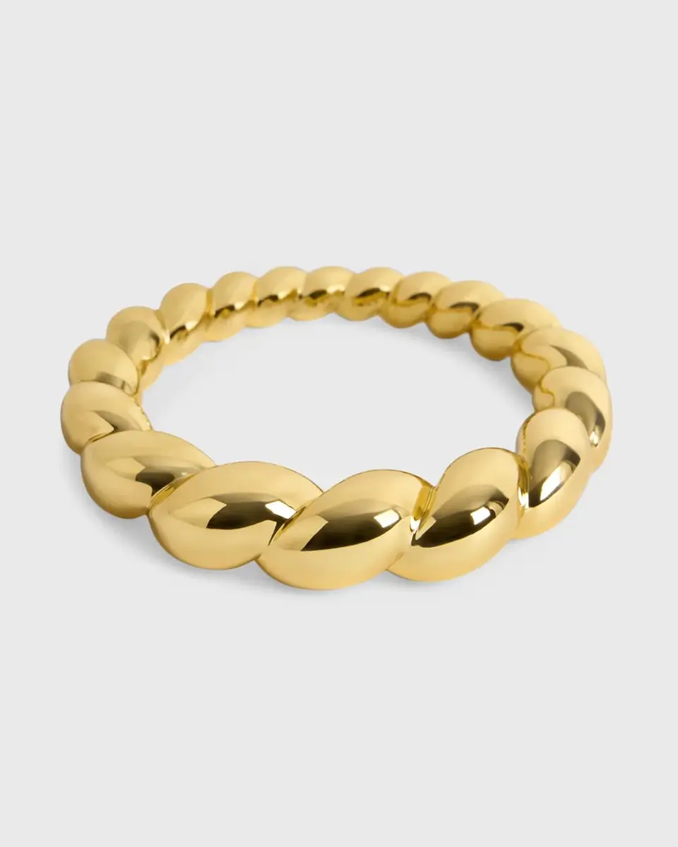 L'Objet x Jessica McCormack Shell Napkin Rings, Set of 4 | Thumbnail 2 L'Objet x Jessica McCormack Shell Napkin Rings, Set of 4 | Thumbnail 2