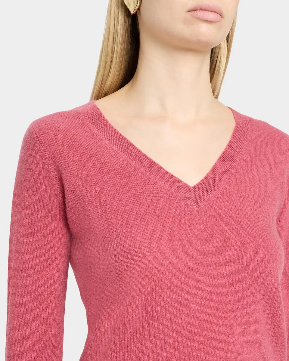 Neiman Marcus Cashmere Collection Cashmere V-Neck Sweater | Thumbnail 5 Neiman Marcus Cashmere Collection Cashmere V-Neck Sweater | Thumbnail 5