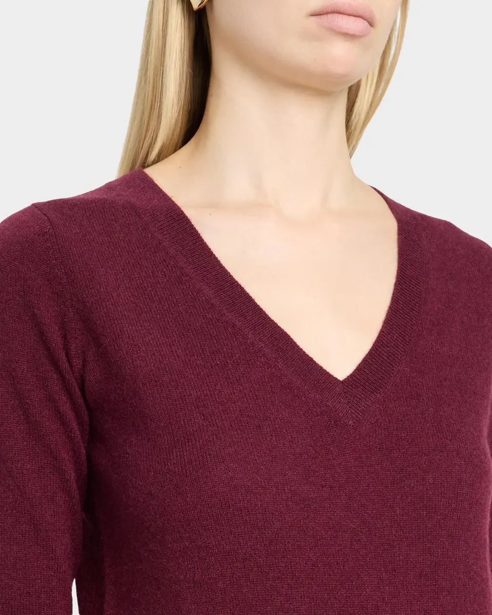 Neiman Marcus Cashmere Collection Cashmere V-Neck Sweater | Thumbnail 5 Neiman Marcus Cashmere Collection Cashmere V-Neck Sweater | Thumbnail 5