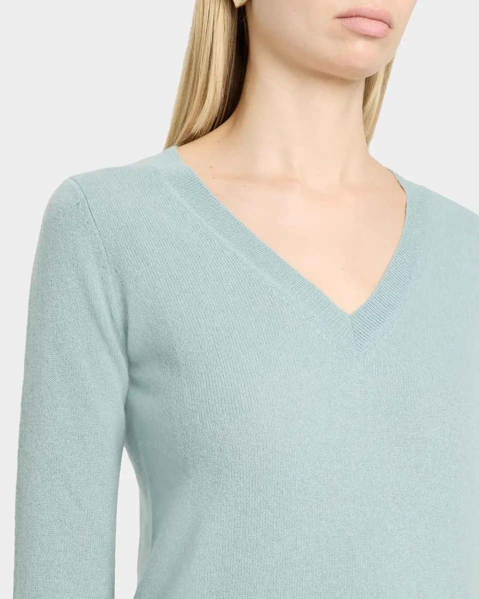 Neiman Marcus Cashmere Collection Cashmere V-Neck Sweater | Thumbnail 5 Neiman Marcus Cashmere Collection Cashmere V-Neck Sweater | Thumbnail 5