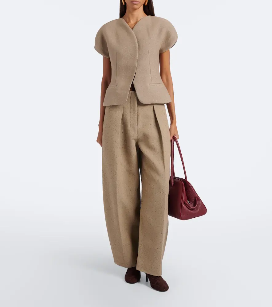 Jacquemus Collant croc-effect suede ankle boots | Thumbnail 5 Jacquemus Collant croc-effect suede ankle boots | Thumbnail 5