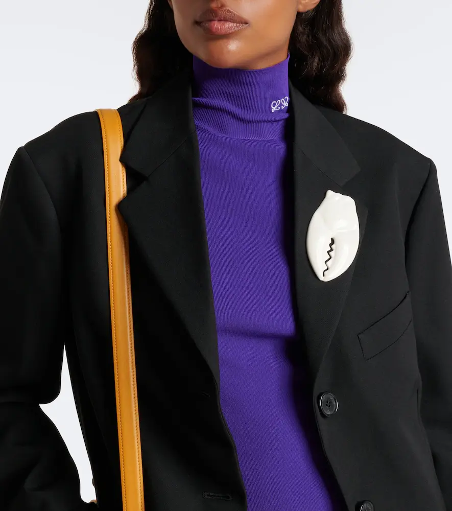 Loewe x Cosima von Bonin Small Claw brooch | Thumbnail 5 Loewe x Cosima von Bonin Small Claw brooch | Thumbnail 5