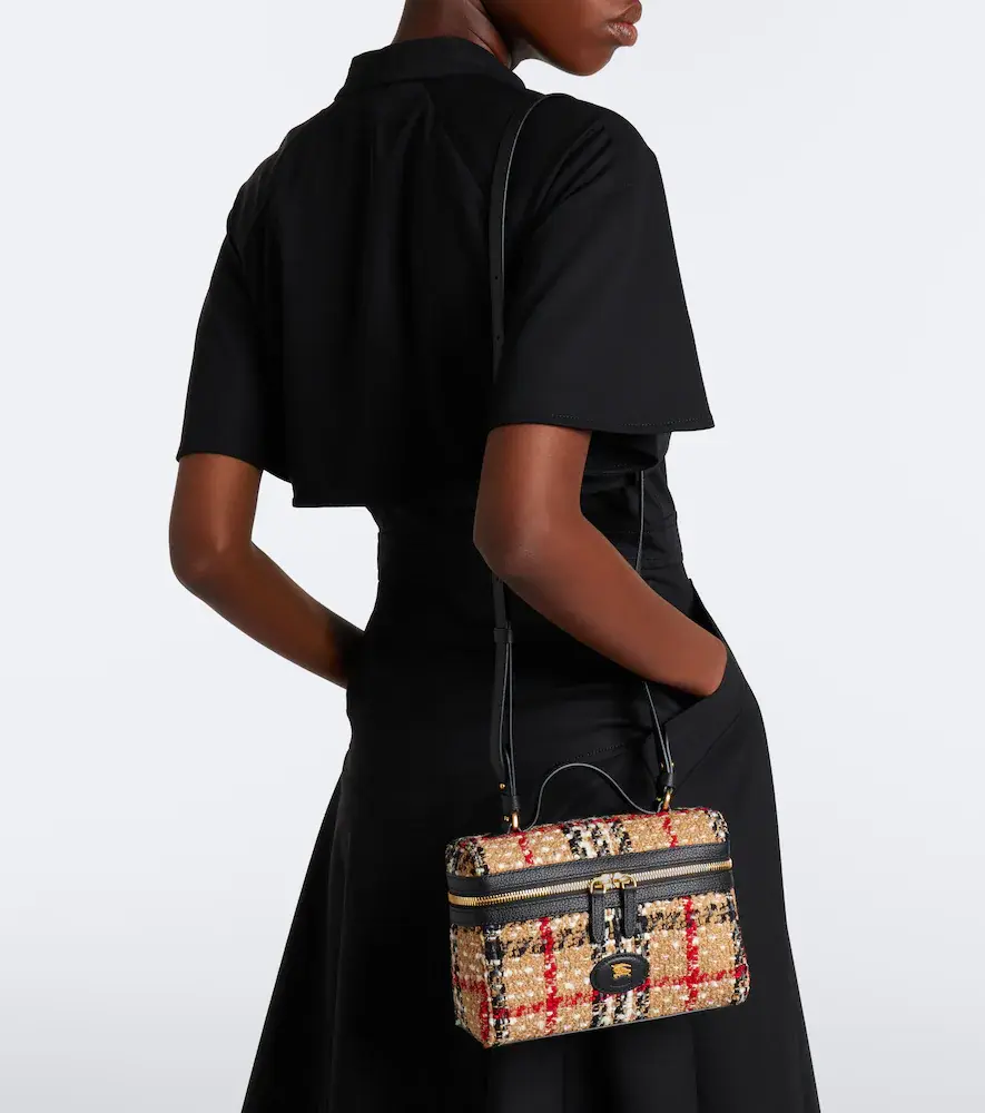 Burberry Check Small bouclé vanity bag | Thumbnail 4