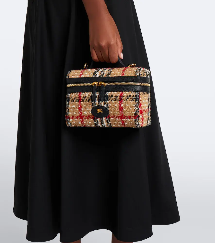 Burberry Check Small bouclé vanity bag | Thumbnail 6