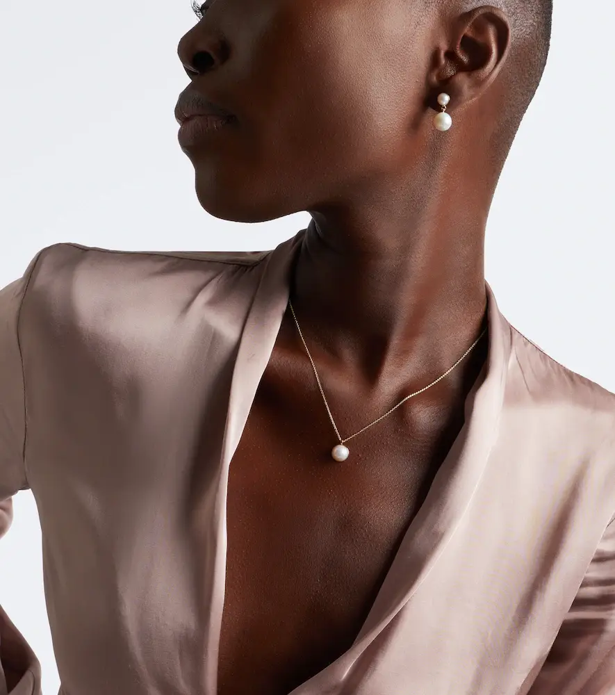 Sophie Bille Brahe Luce Simple 14kt gold necklace with freshwater pearl | Thumbnail 4 Sophie Bille Brahe Luce Simple 14kt gold necklace with freshwater pearl | Thumbnail 4