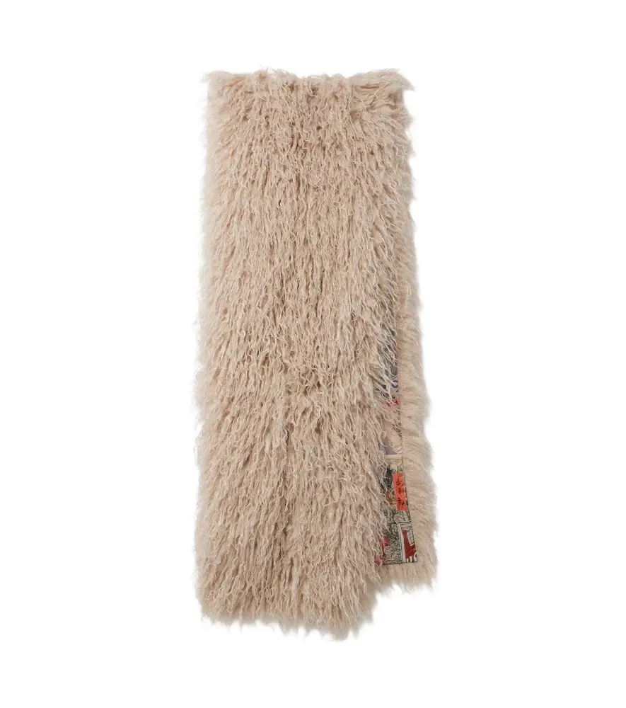 Yamara scarf