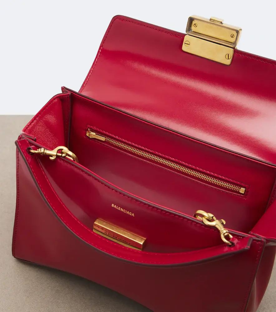 Balenciaga Hourglass Avenue Small leather top-handle bag | Thumbnail 4 Balenciaga Hourglass Avenue Small leather top-handle bag | Thumbnail 4